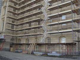 scaffold bracing