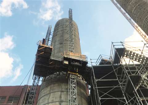 SafRise mast climbers on Tate & Lyle's boiler house